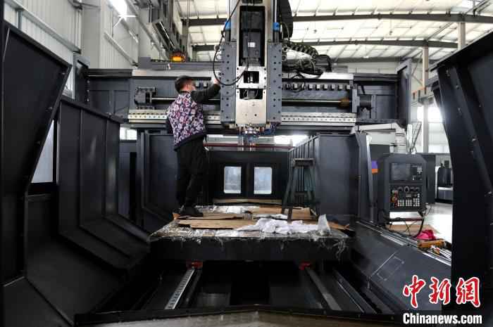 闽台精密机械产业园见闻：复工早 赶订单